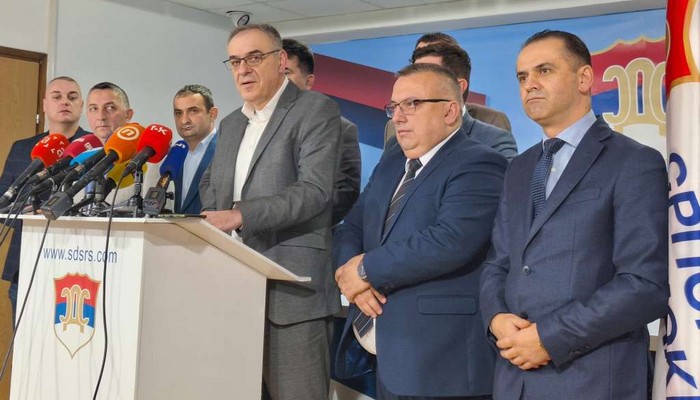 SDS JE POZVAO DODIKA DA PODNESE OSTAVKU PRIJE PRESUDE