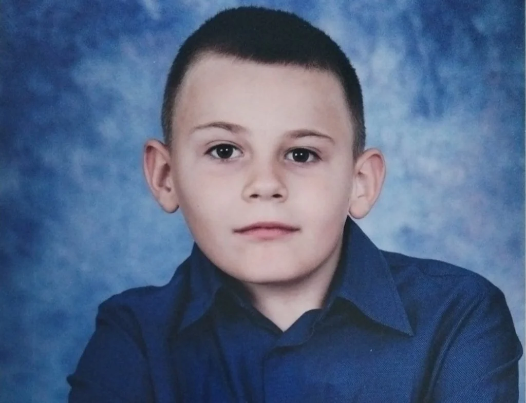DJEČAK IZ TEŠNJA TREBA NAŠU POMOĆ