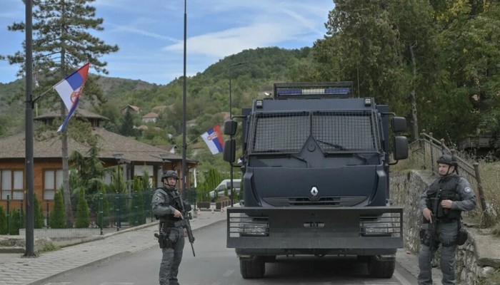 PUCNJAVA NA GRANICI SRBIJE I HRVATSKE! MIGRANTI OTVORILI VATRU NA POLICIJU, JEDNA OSOBA UBIJENA
