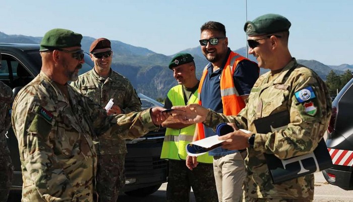 PRIČUVNE SNAGE IZ MAĐARSKE I PRIPADNICI NATO KFOR-A STIGLI U BIH NA VJEŽBU BRZI ODGOVOR 2025
