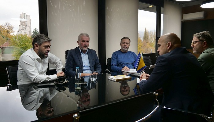 PREMIJER PIVIĆ SE SASTAO SA PREDSTAVNICIMA SAVEZA BOŠNJAČKIH NEVLADINIH ORGANIZACIJA BIH